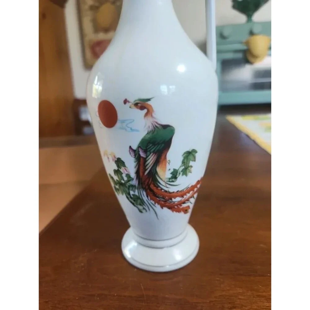 China porcelain decanter jar with lid. Phoenix and red moonHong Mei Dai ren